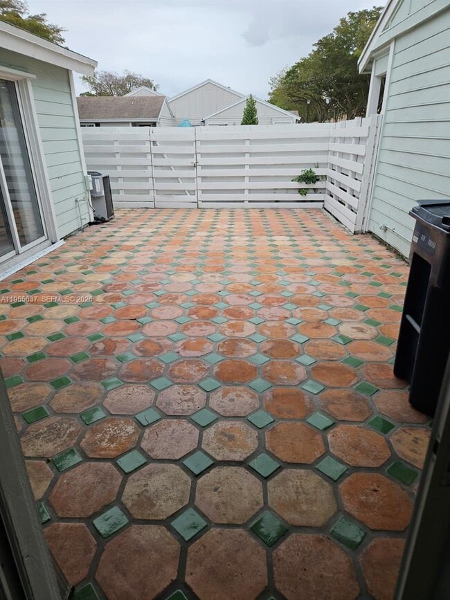 13775 SW 149th Cir Ln in Miami, FL - Building Photo - Building Photo