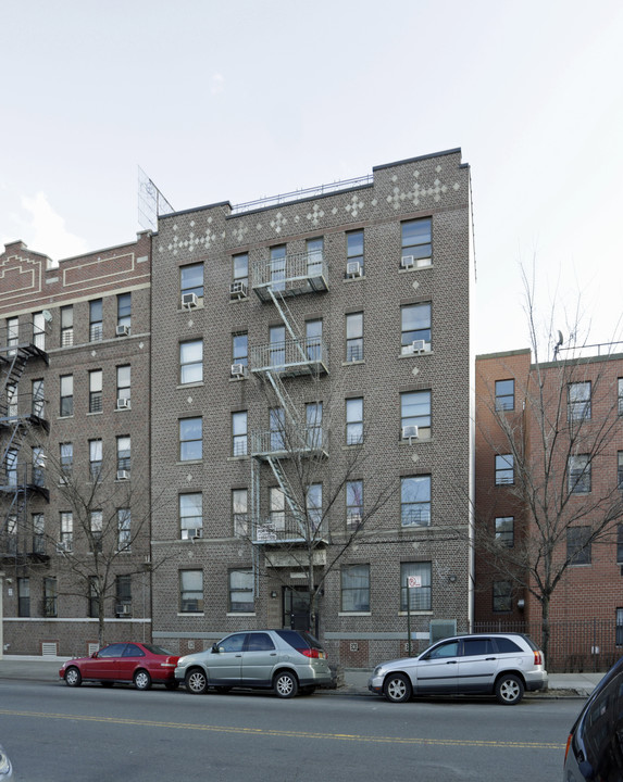 1316 Morris Ave in Bronx, NY - Building Photo