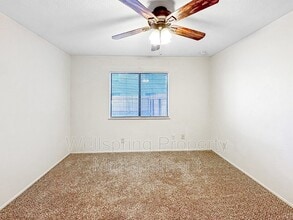 940 W Graaf Ave in Ridgecrest, CA - Foto de edificio - Building Photo