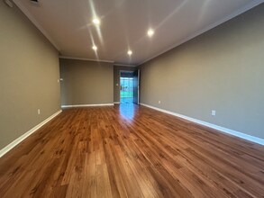 832 Bonita Ave in La Verne, CA - Foto de edificio - Building Photo