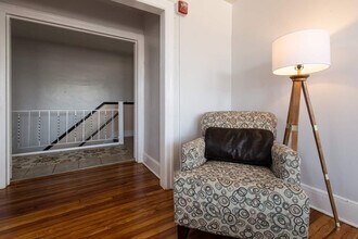 658 Lancaster Ave in Berwyn, PA - Building Photo - Building Photo