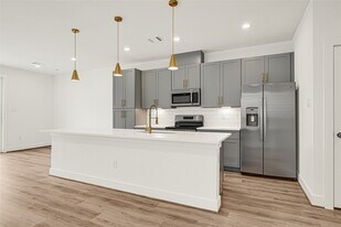 4606 Crown Grove Ln in Houston, TX - Building Photo