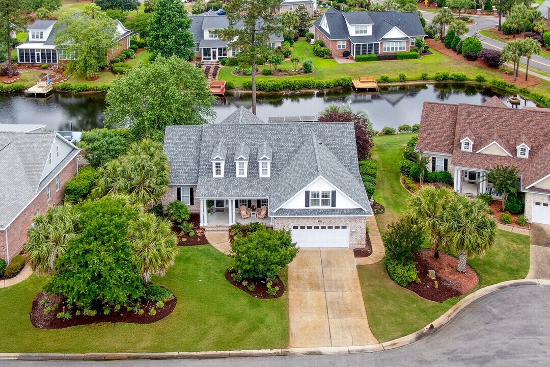 2039 Ashbrook Ct in Leland, NC - Building Photo