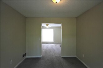 887 Highland Terrace NE in Marietta, GA - Building Photo - Building Photo