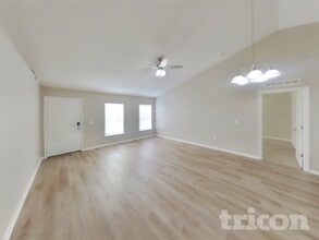 5204 Juliet Ct in Spring Hill, FL - Building Photo - Building Photo