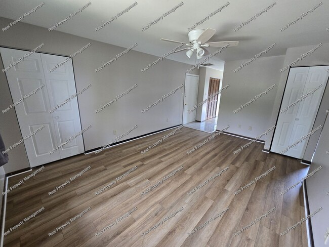 5587 Tulip Ct in Portage, IN - Building Photo - Building Photo