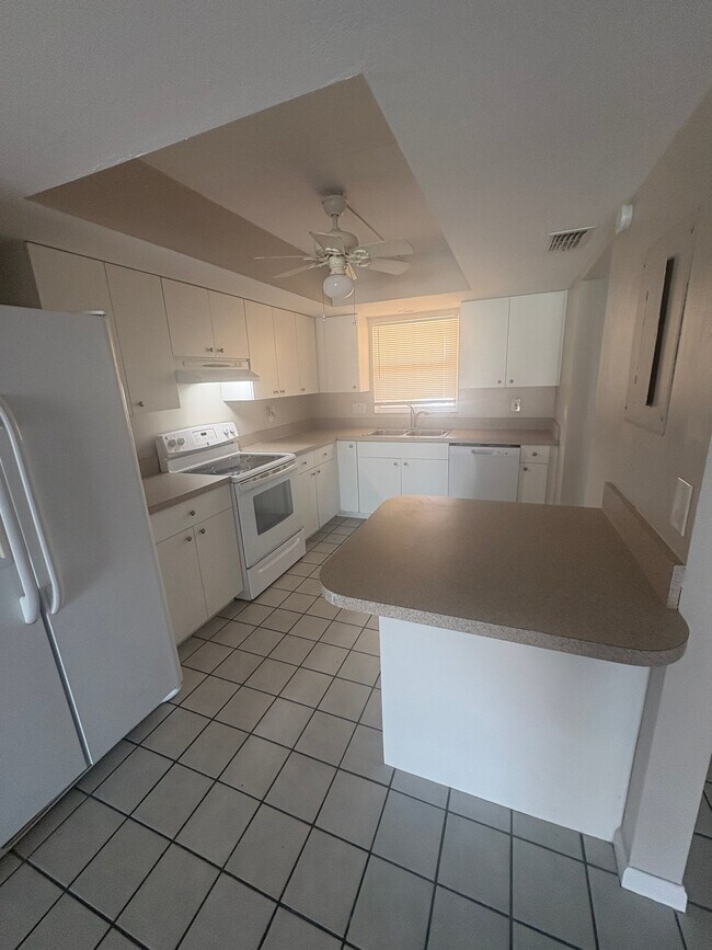 706 SE 13th Ct