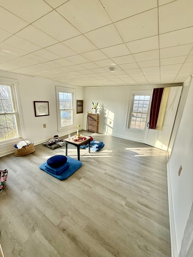 property at 999 Coddington Rd