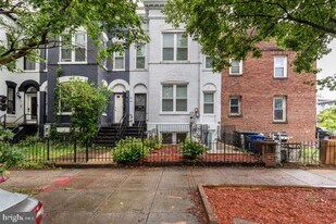 82 Q St NW in Washington, DC - Building Photo