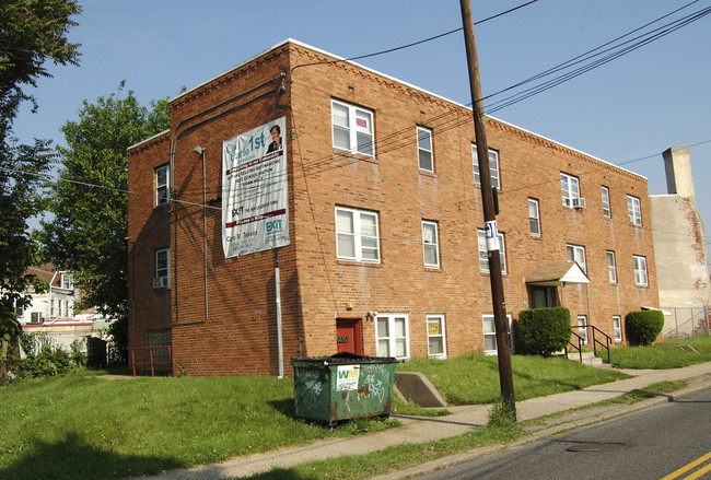 6610 Martins Mill Rd in Philadelphia, PA - Building Photo - Building Photo