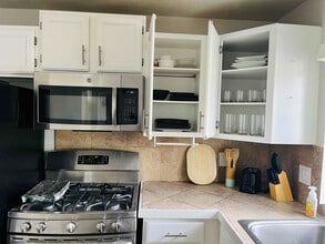 546 E Delno Dr in Millcreek, UT - Building Photo - Building Photo
