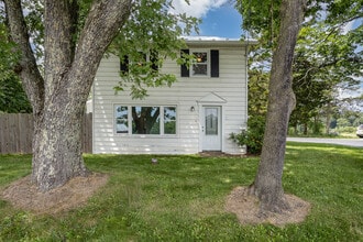 1645 Roundtop Rd in Lewisberry, PA - Building Photo - Building Photo