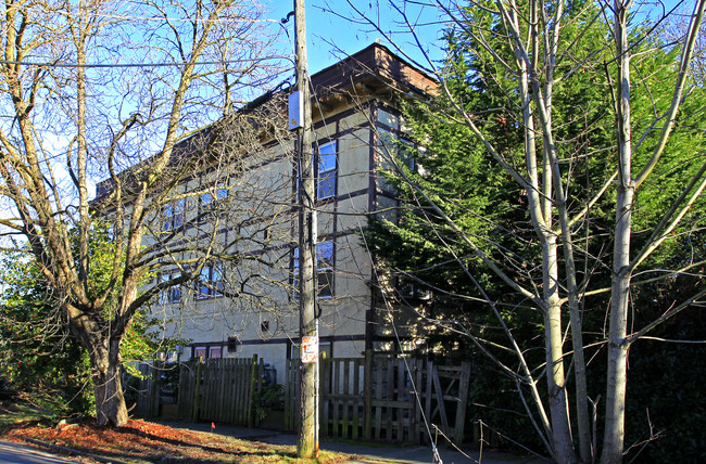 2703 E Union St in Seattle, WA - Building Photo - Building Photo