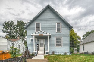 3940 Arbor St in Omaha, NE - Building Photo