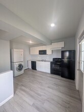 85 N High St, Unit A-1 in Harrisonburg, VA - Foto de edificio - Building Photo