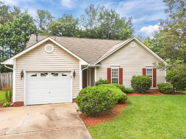 property at 385 Glensprings Dr