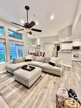14905 SW Sandhill Loop, Unit 201 in Beaverton, OR - Building Photo - Building Photo
