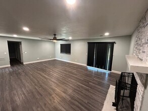 1758 Harding Ave in Hanford, CA - Building Photo - Building Photo