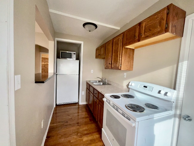 908 State St in Bettendorf, IA - Building Photo - Building Photo