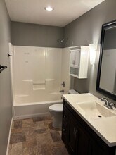 1105 12th St NW in New Philadelphia, OH - Building Photo - Building Photo