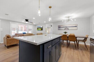 4737 Aster Dr in North Charleston, SC - Building Photo - Building Photo