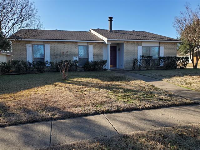 1112 Longhorn Dr in Plano, TX - Building Photo