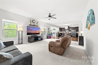 6702 Carradale Way in Charlotte, NC - Building Photo - Building Photo