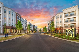 District Midtown in Greenville, SC - Foto de edificio - Building Photo