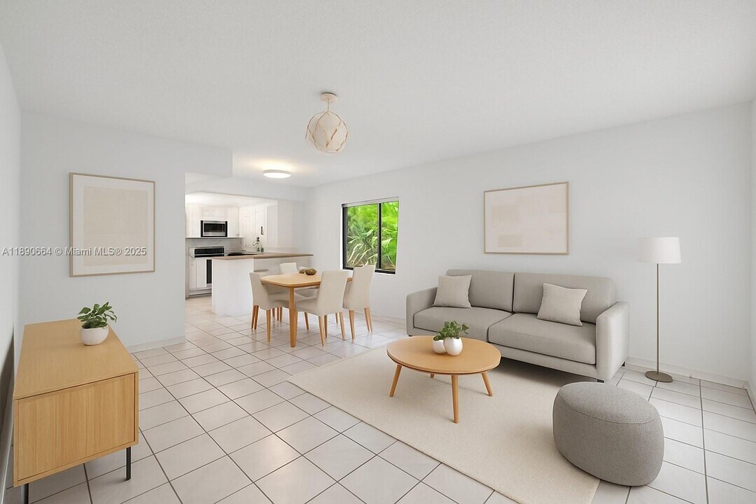 15480 SW 82nd Ln in Miami, FL - Building Photo