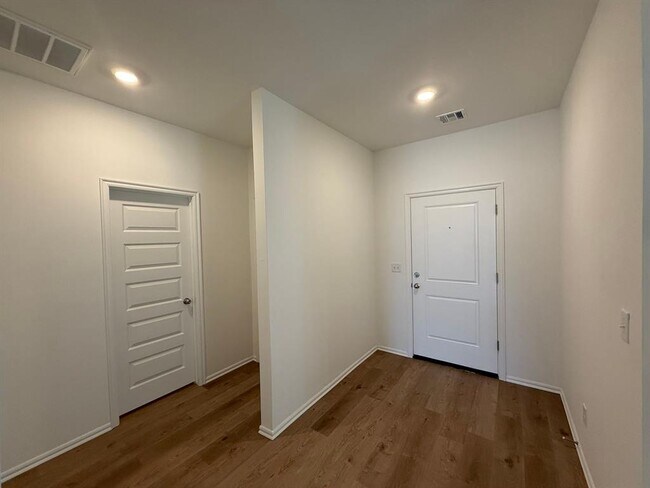 4017 Olivia St in Mustang, OK - Building Photo - Building Photo