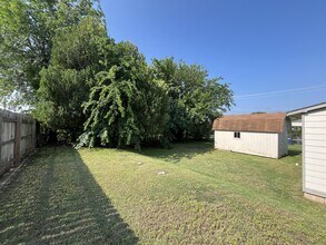 1001 E 5th Ave in Stillwater, OK - Building Photo - Building Photo