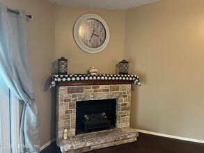 636 Aquatic Dr in Atlantic Beach, FL - Building Photo - Building Photo