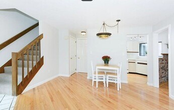 8 Treetop Park in Westborough, MA - Building Photo - Building Photo
