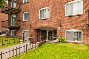 11980 Langelier Boul in Montréal, QC - Building Photo