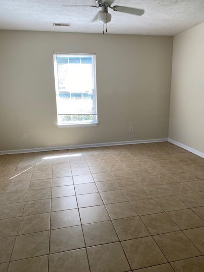 316 Hillsdale Dr in Wilmington, NC - Building Photo - Building Photo