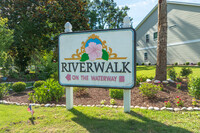 Riverwalk in Myrtle Beach, SC - Foto de edificio - Building Photo