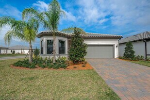 837 SE Courances Dr in Port St. Lucie, FL - Building Photo