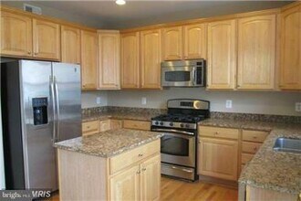 8509 Barrow Furnace Ln in Lorton, VA - Building Photo - Building Photo