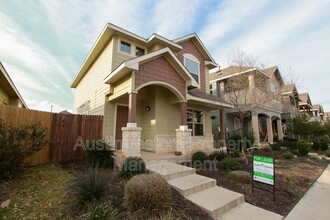 4504 Esper Ln in Austin, TX - Foto de edificio - Building Photo