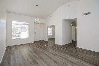 1350 W Gary Dr in Chandler, AZ - Building Photo - Building Photo