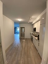 2920 Highway 7 in Vaughan, ON - Building Photo