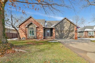 10106 W Jamesburg St in Wichita, KS - Building Photo