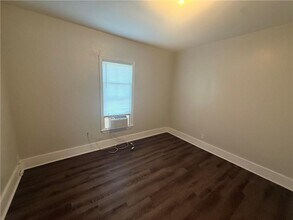 423 Devon Dr in Mobile, AL - Building Photo - Building Photo
