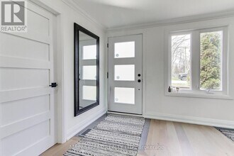 127 Woodfield Dr in Georgina, ON - Building Photo - Building Photo