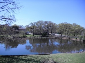 Pine Lake Apartments in Oklahoma City, OK - Building Photo - Building Photo