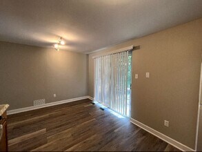 1390 Lincoln Dr, Unit A in Monaca, PA - Building Photo - Building Photo