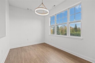 106 E Mill St in Woonsocket, RI - Building Photo - Building Photo