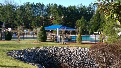 130 Brittingham Loop in Apex, NC - Building Photo - Building Photo