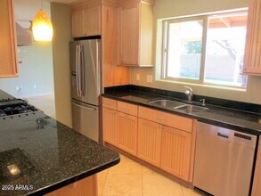 3015 E Montecito Ave in Phoenix, AZ - Building Photo - Building Photo