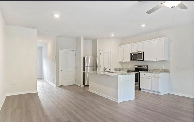 property at 86 Dumsford St